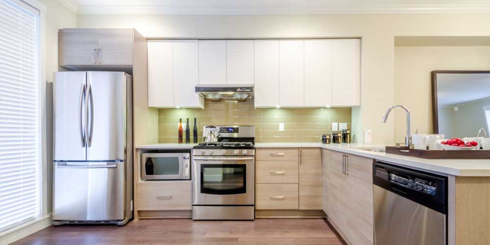 KITCHEN APPLIANCE